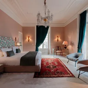 https://dear-lisbon-valmor-palace.hotels-lisbon-portugal.com